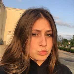 Meet your Posher, Hope